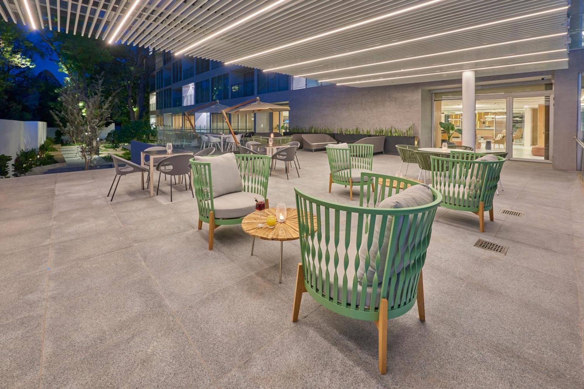 City Express Plus By Marriott Guadalajara Providencia Exterior foto