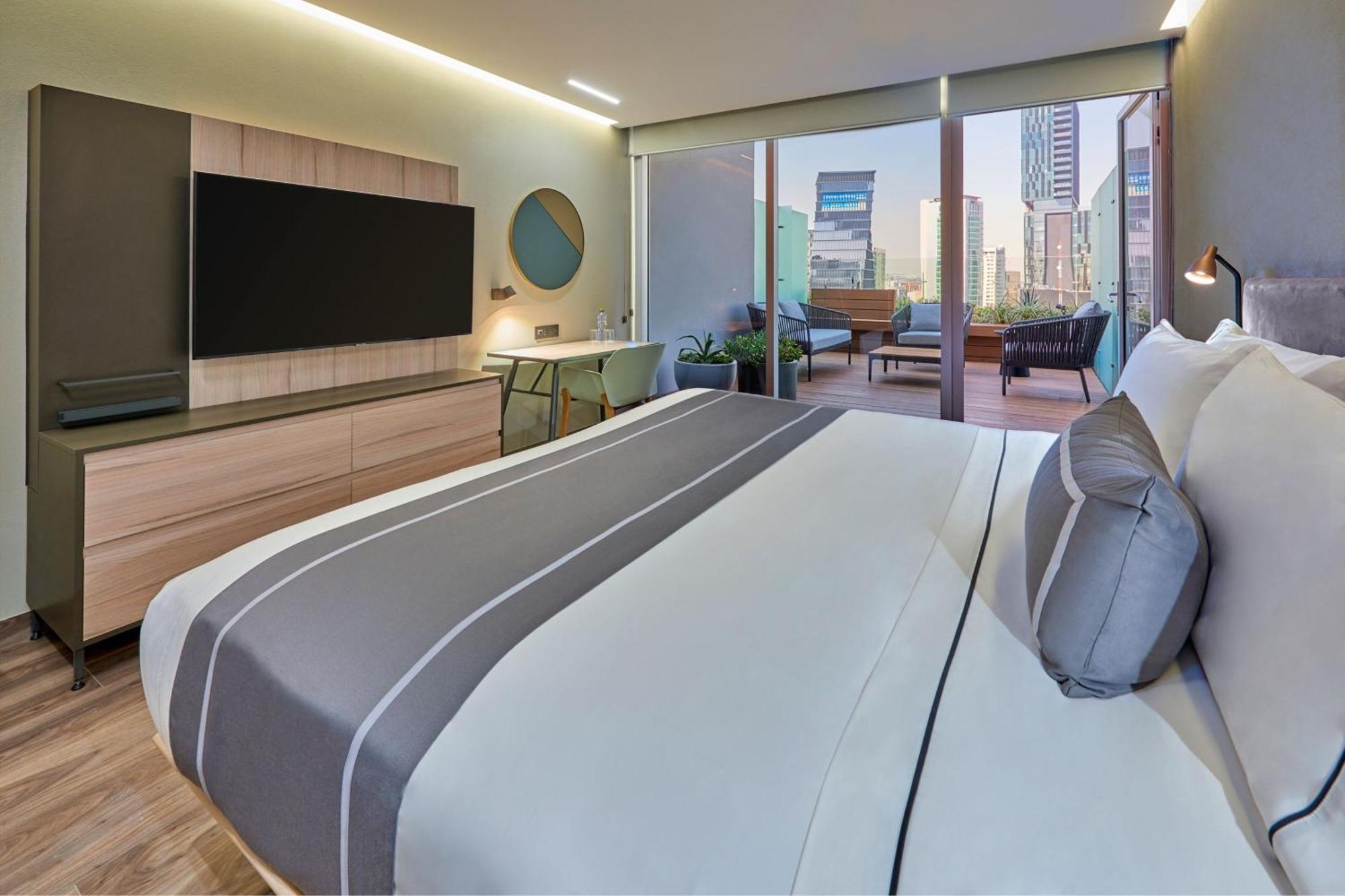 City Express Plus By Marriott Guadalajara Providencia Exterior foto